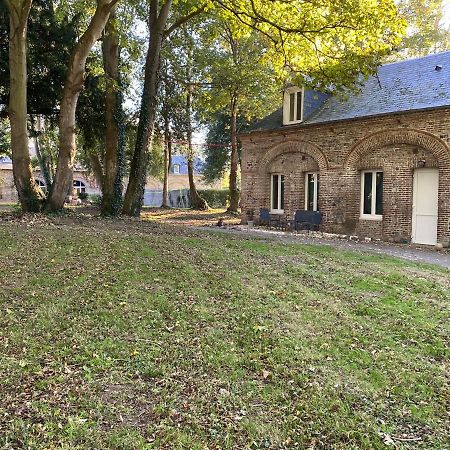 Les Gites Du Chateau Du Cedre Manneville-ès-Plains エクステリア 写真