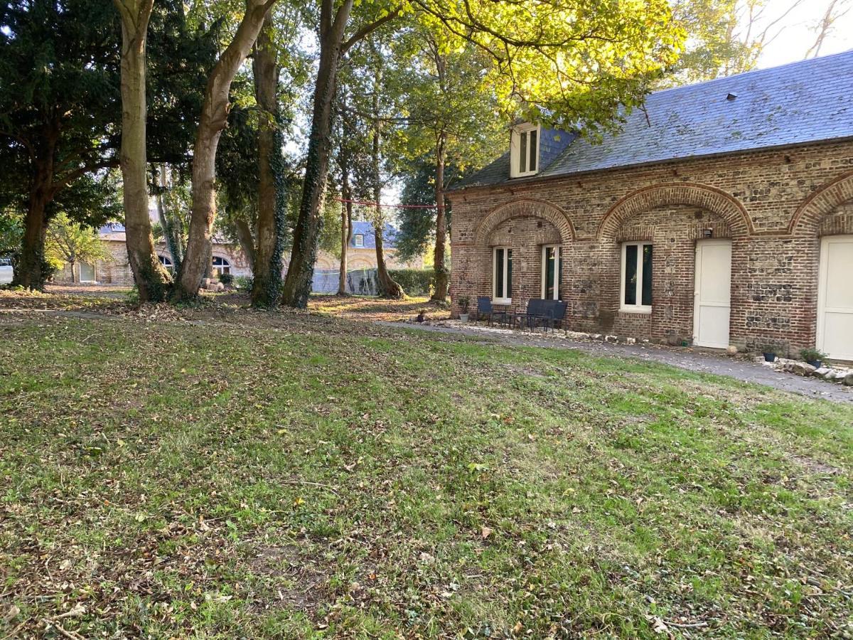 Les Gites Du Chateau Du Cedre Manneville-ès-Plains エクステリア 写真